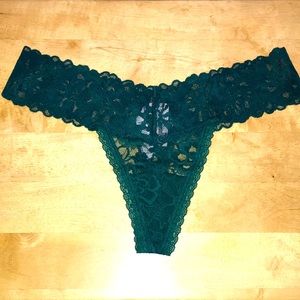 Victoria Secret Size M Lace Thong
